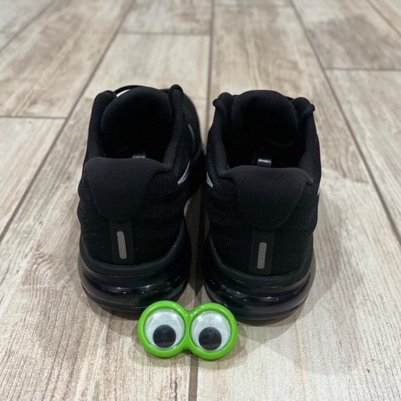 🔥NEW Nike Air Max 2017 Running Triple Black Reflective White Shoes Men’s - Picture 7 of 8